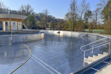 Welldorado Freibad Vorbereitungsarbeiten